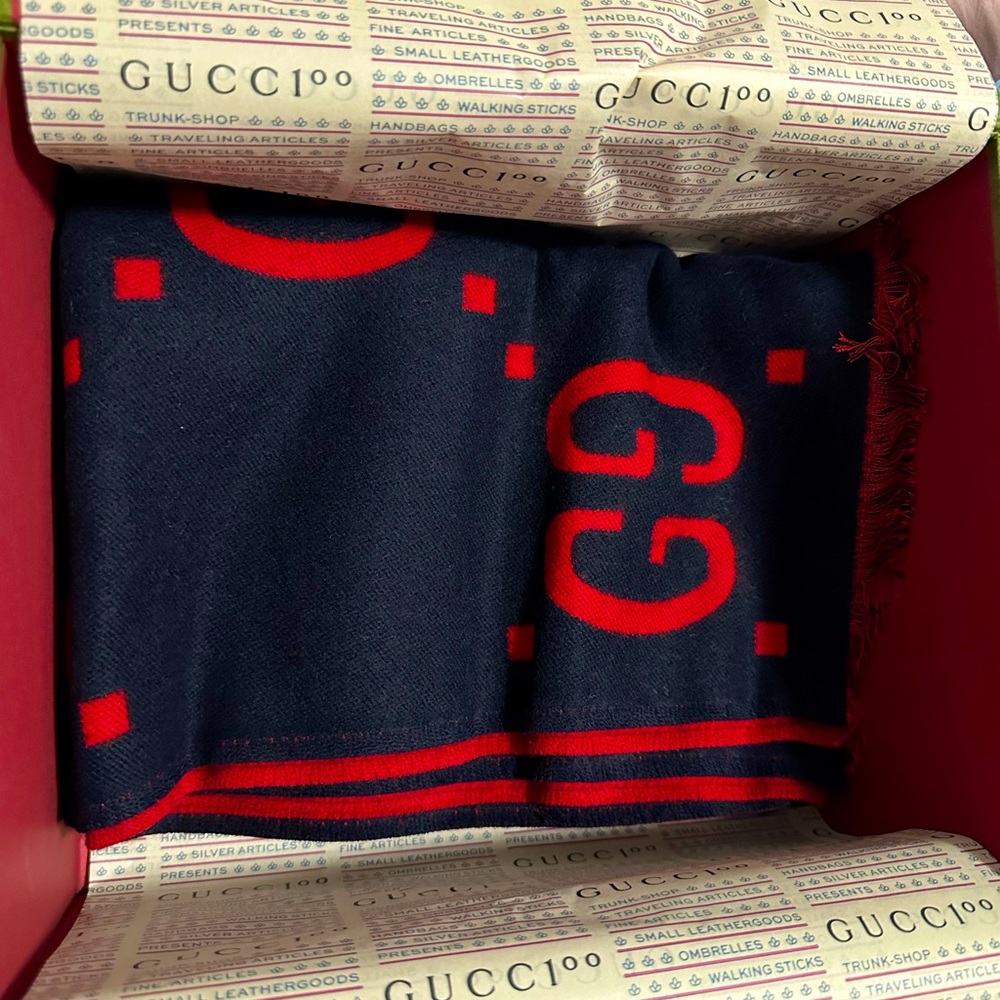 GG jacquard Gucci scarf